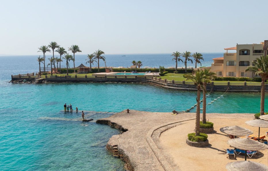 SUNNY DAYS EL PALACIO RESORT
